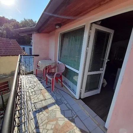 Trakia Pensionat 2*